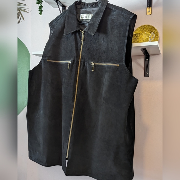 Plus size Antels suede vest - Picture 2 of 4
